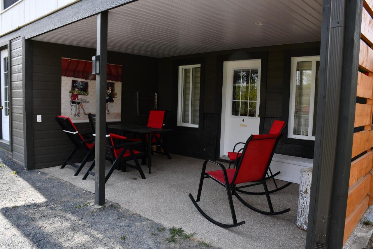 Bed and Breakfast Gite Grand Moment Cabano Экстерьер фото
