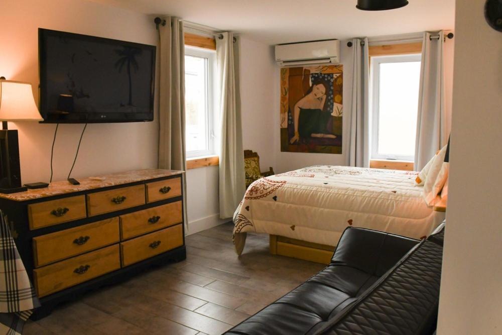 Bed and Breakfast Gite Grand Moment Cabano Экстерьер фото